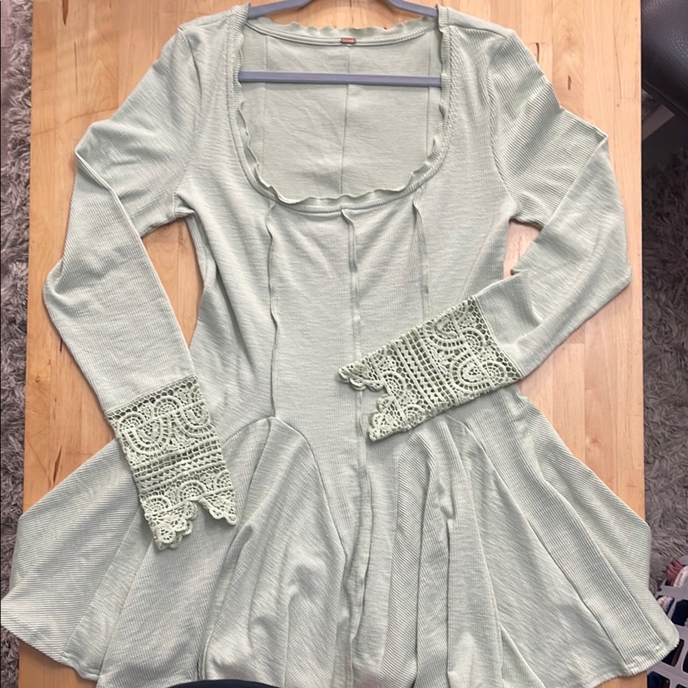 FREE PEOPLE THERMAL ASYMMETRICAL DRESS WOMENS SAGE GREEN CROCHET THUMB HOLES - Picture 15 of 16